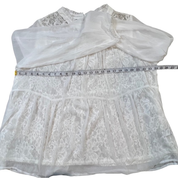 Torrid New Lace With Chiffon Overlay Blouse Cloud Dancer White Plus 2 18 20 2X - Picture 8 of 15